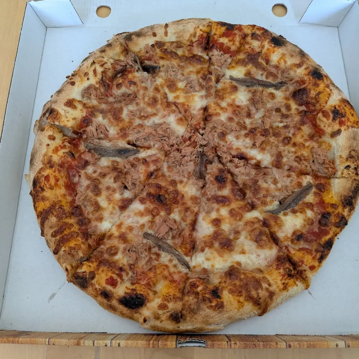 Pizza Al Tonno