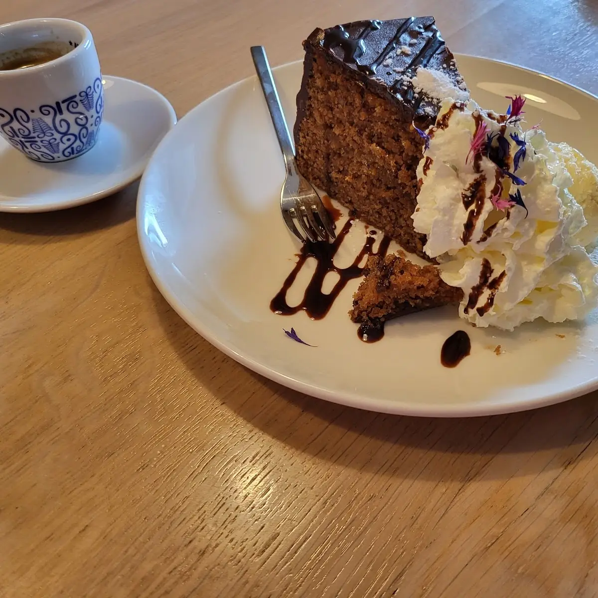 Selbst Gemachter Schokokuchen Mit Eis, Zahnradbahnstüberl