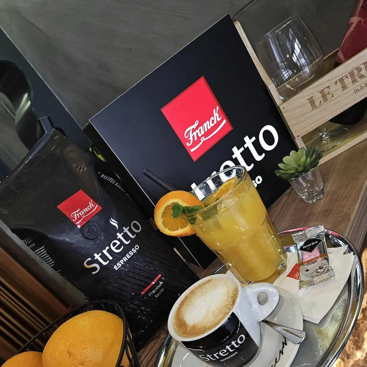 Melange & Frisch Gepresster Orangensaft
