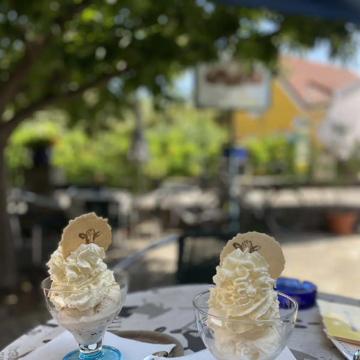 Eis Mit Sahne