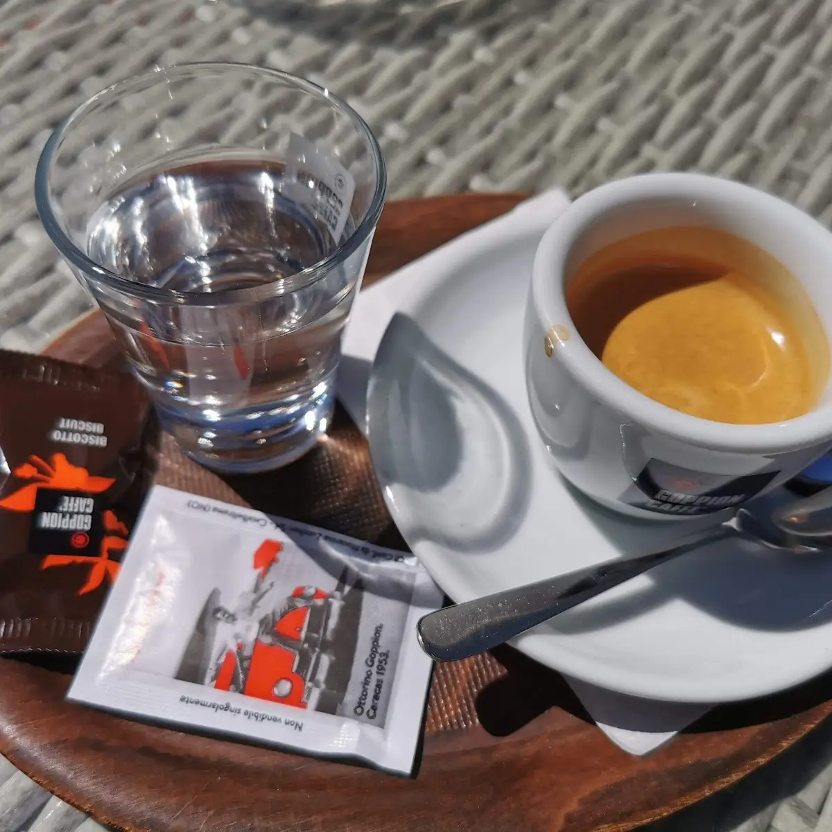 Kleiner Espresso