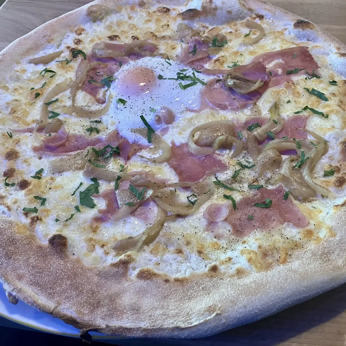 Camembert Pizza