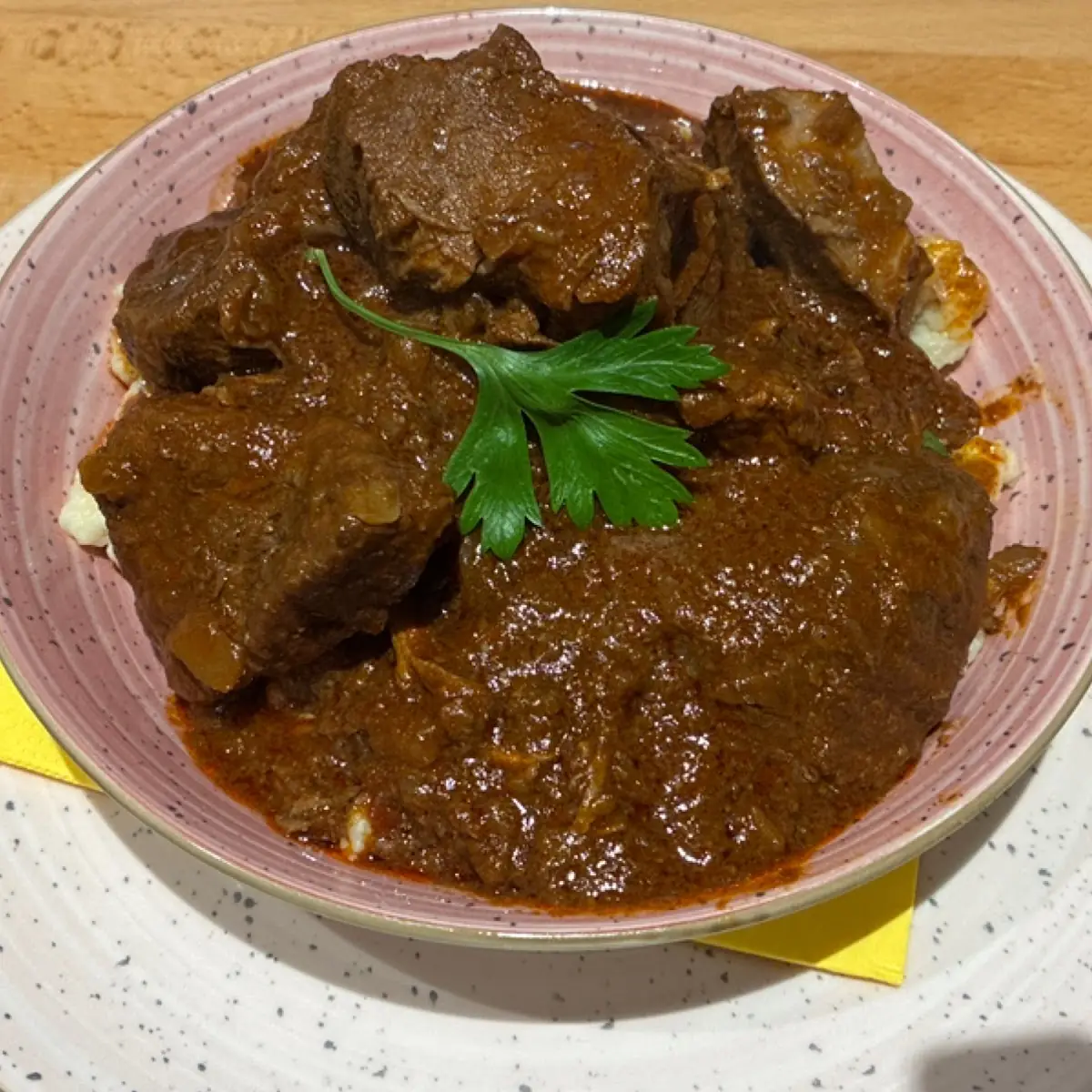 Gulasch Mit Spätzle