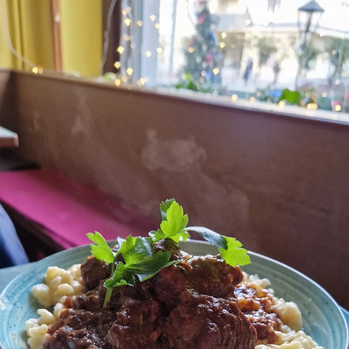 Tradition Viennese Goulash