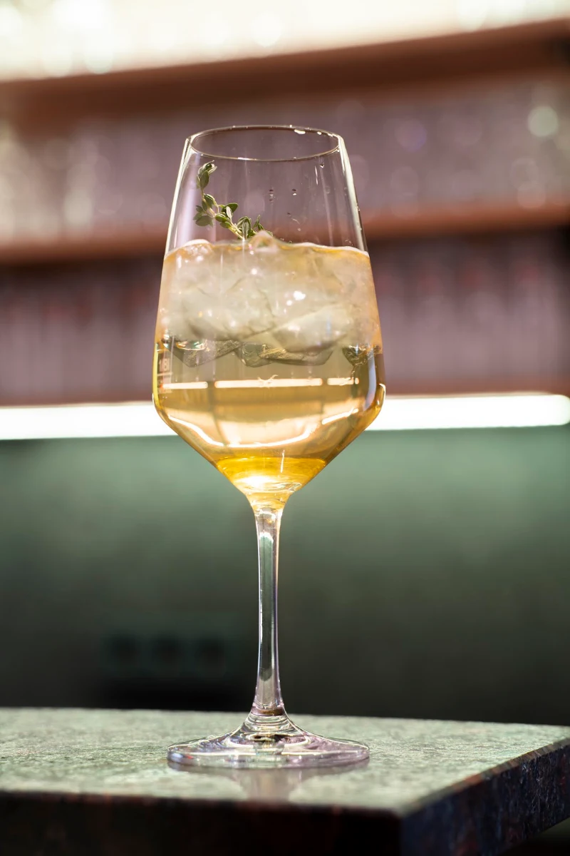 Apéro 1619 - Apéro Von Trausner& Mtdf & Gelber Muskateller & Soda