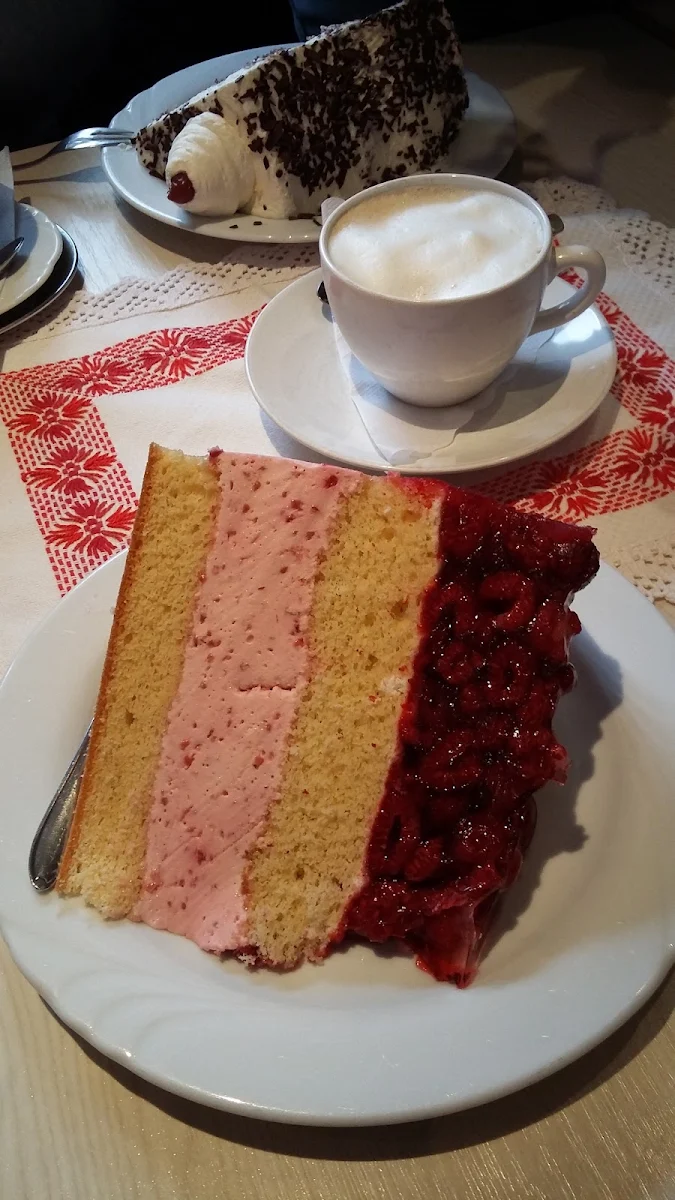 Himbeer Sahne Torte