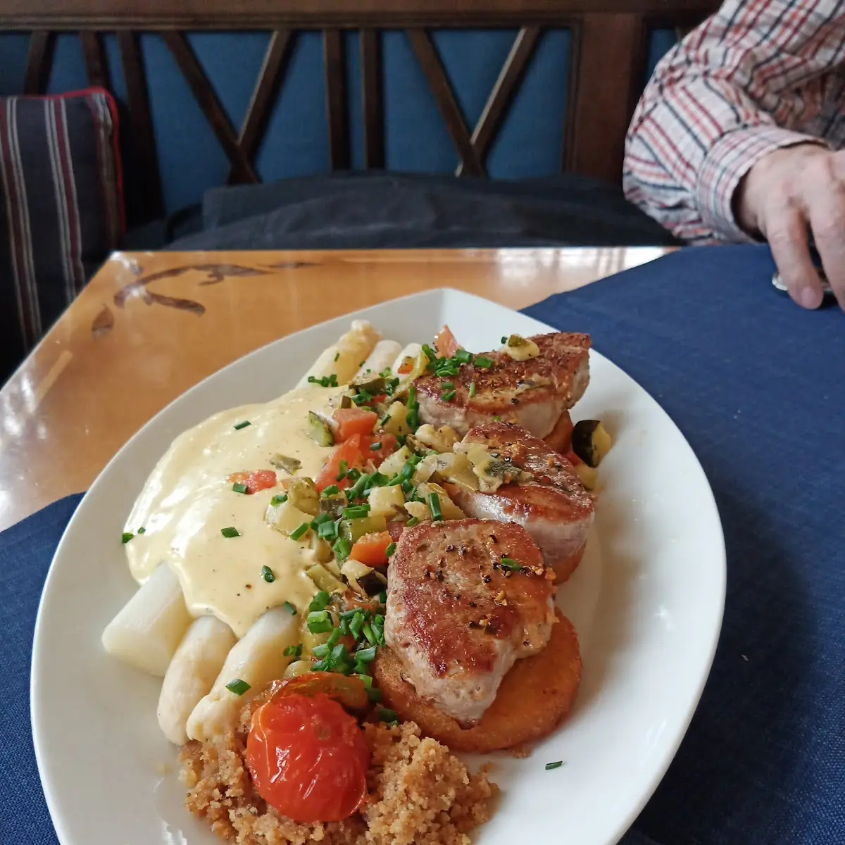 Schweinefiletmedaillons Mit Spargel
