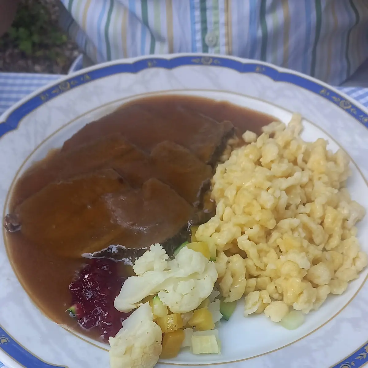 Hirschragout Mit Nockerl