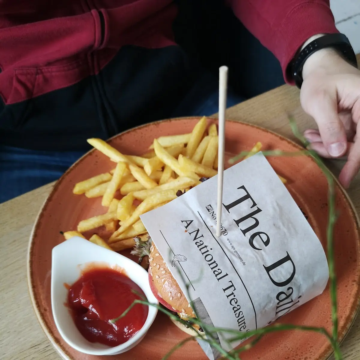Cheeseburger Mit Pommes Frites