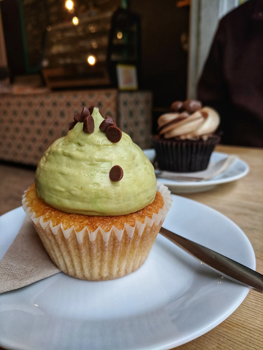 Pistachio Cupcake