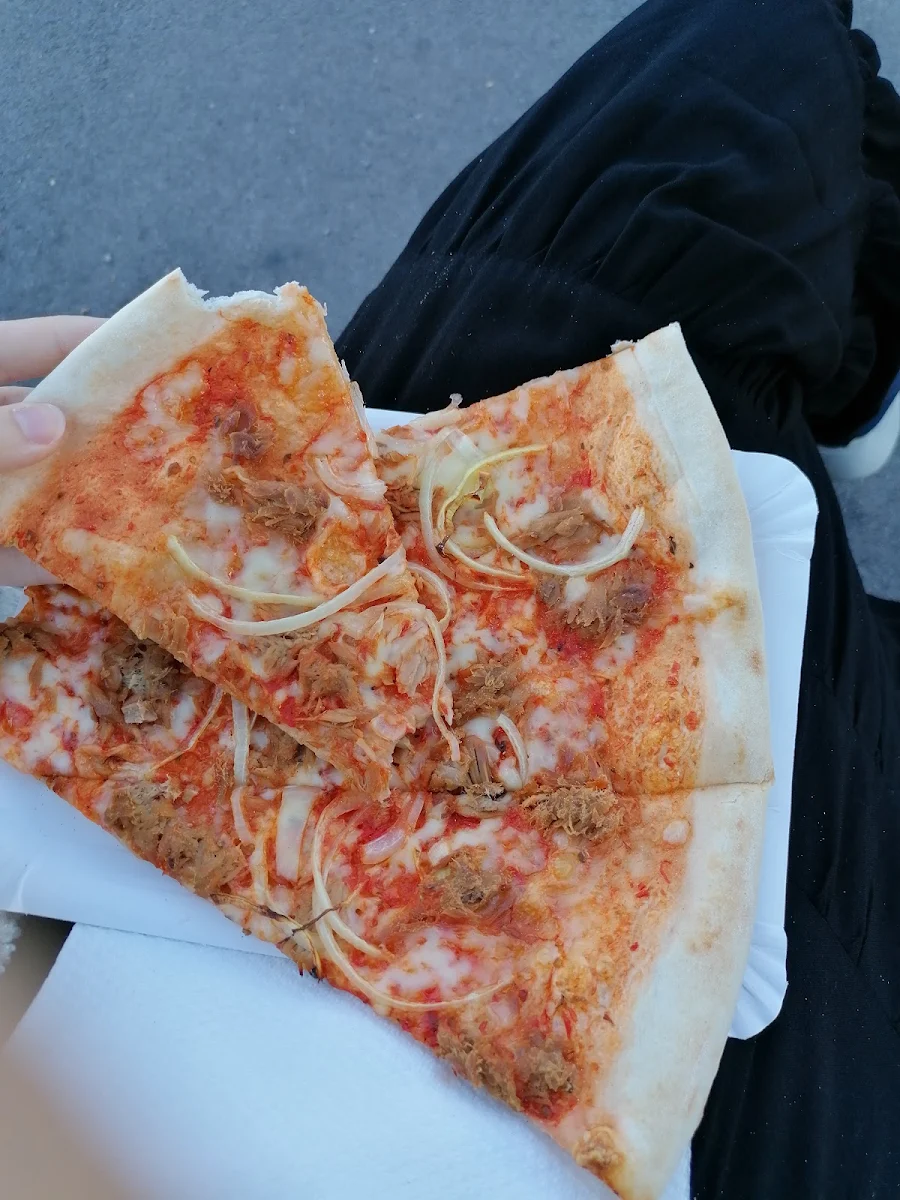 Pizza Tonno