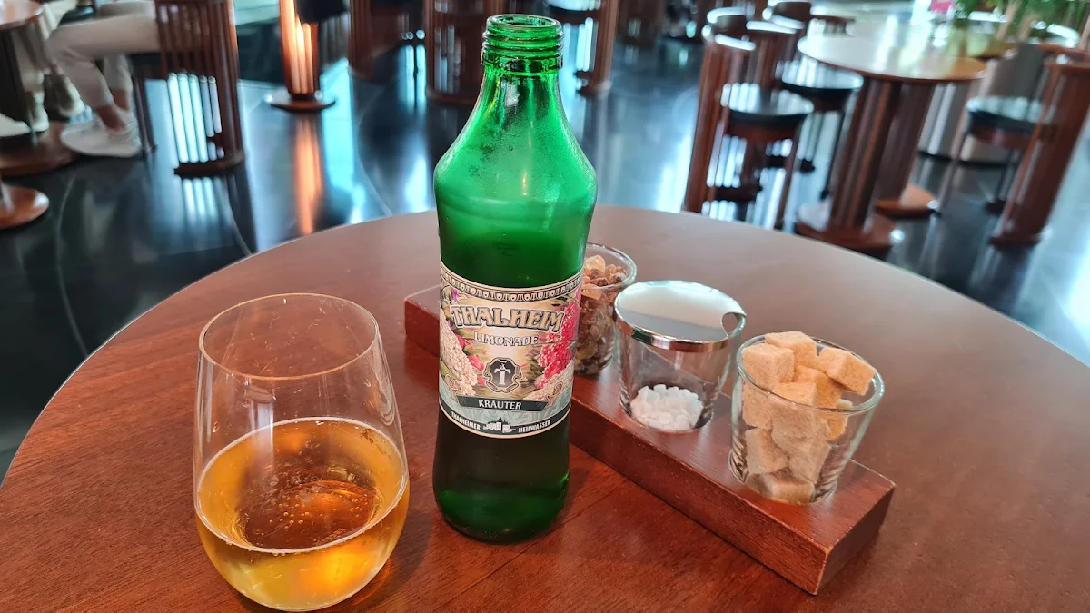 Kräuter Limonade