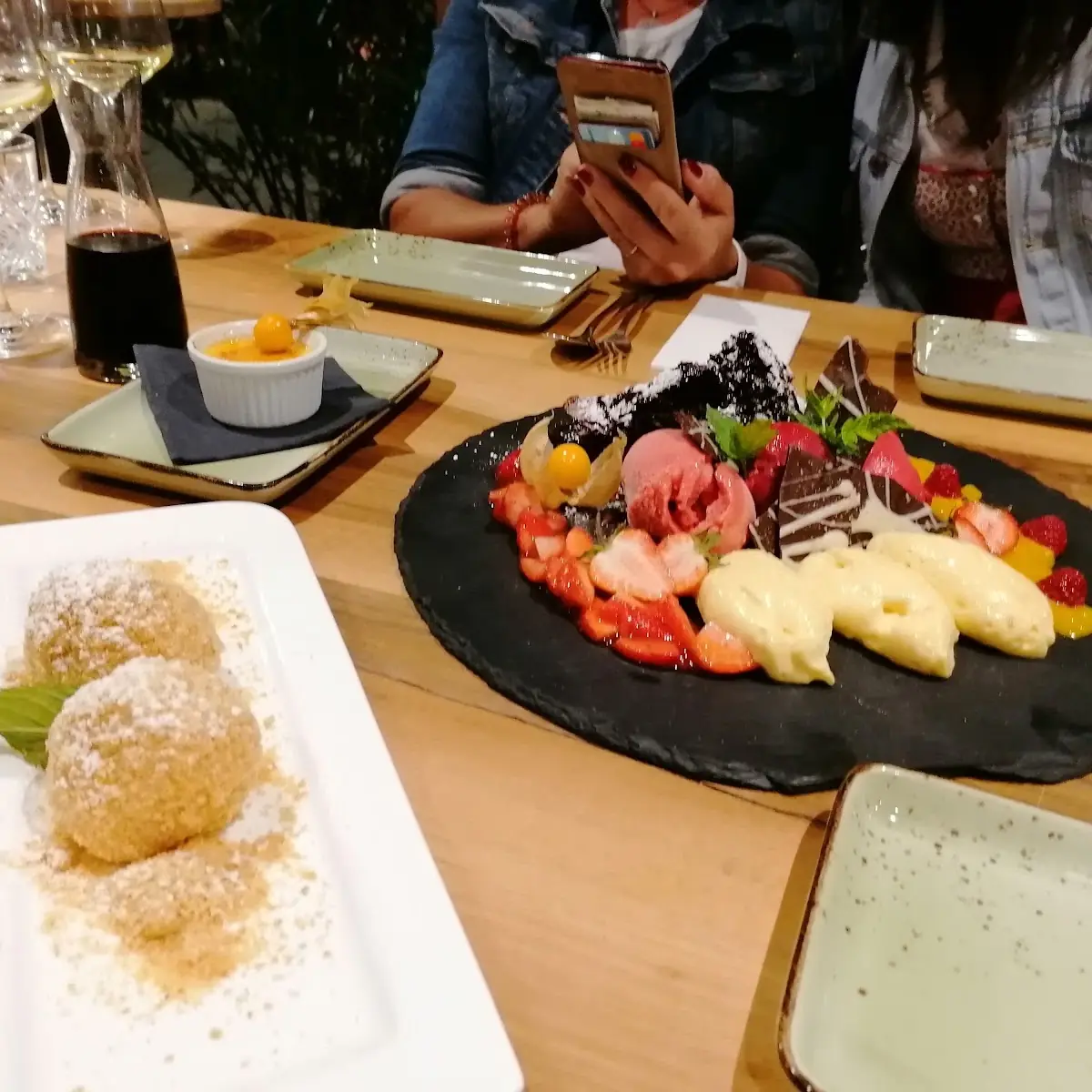 Nachspeisen Variation Und Marillenknödel