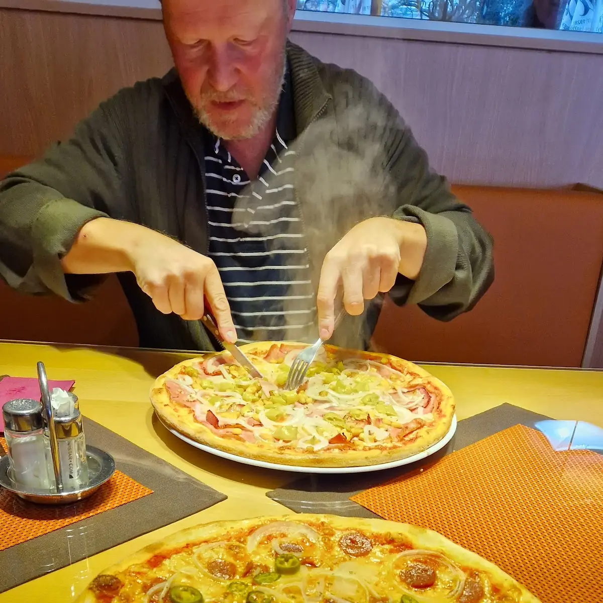 Frauentaler Pizza Hinten Pizza Diabolo