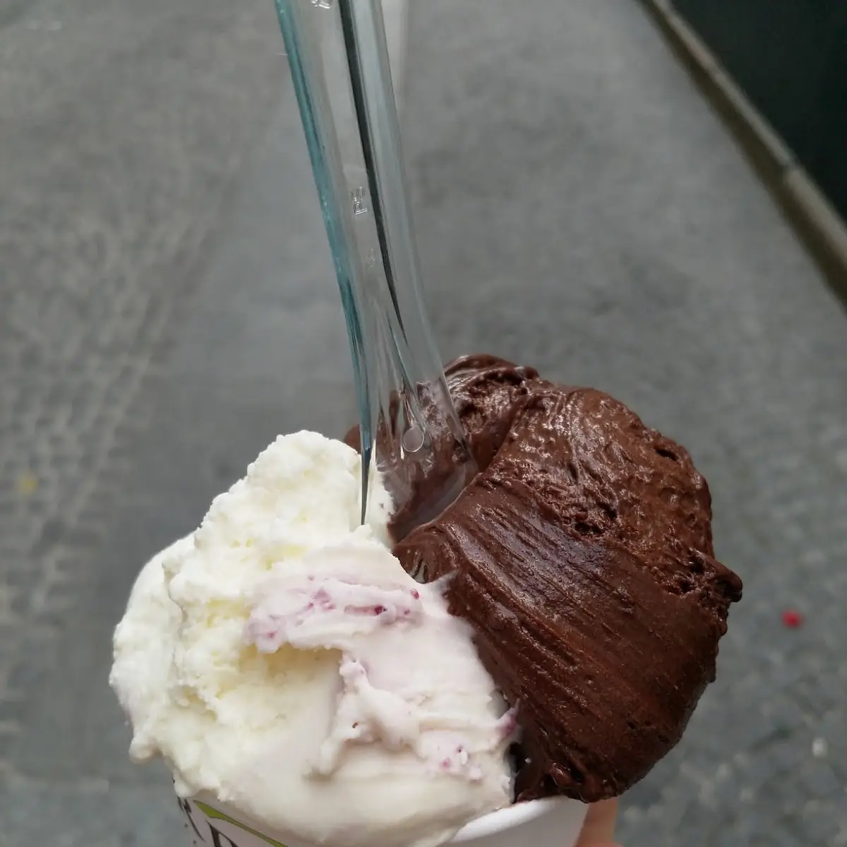 Dark Chocolate - Lily Cream