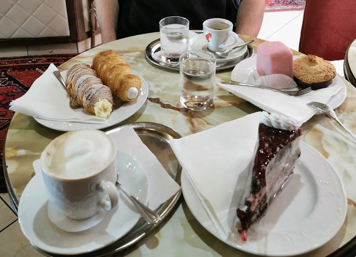 Schaumrollen And Poppyseed Cake Slice