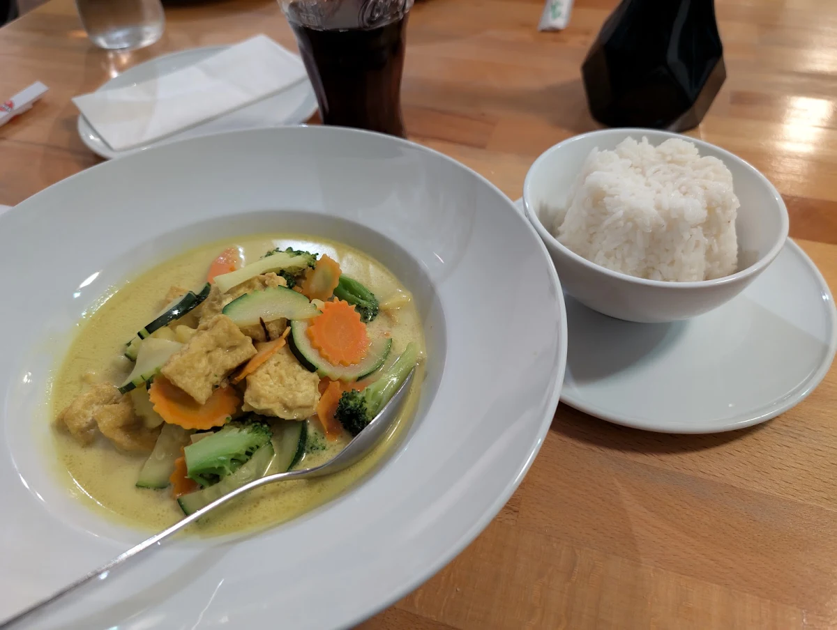 GA Ca Ri - Hühnchen In Kokos-curry-sauce