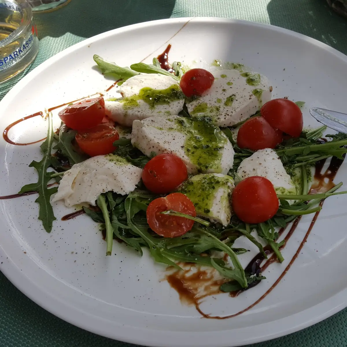 Caprese Mit Hausgemachtem Basilikumpesto