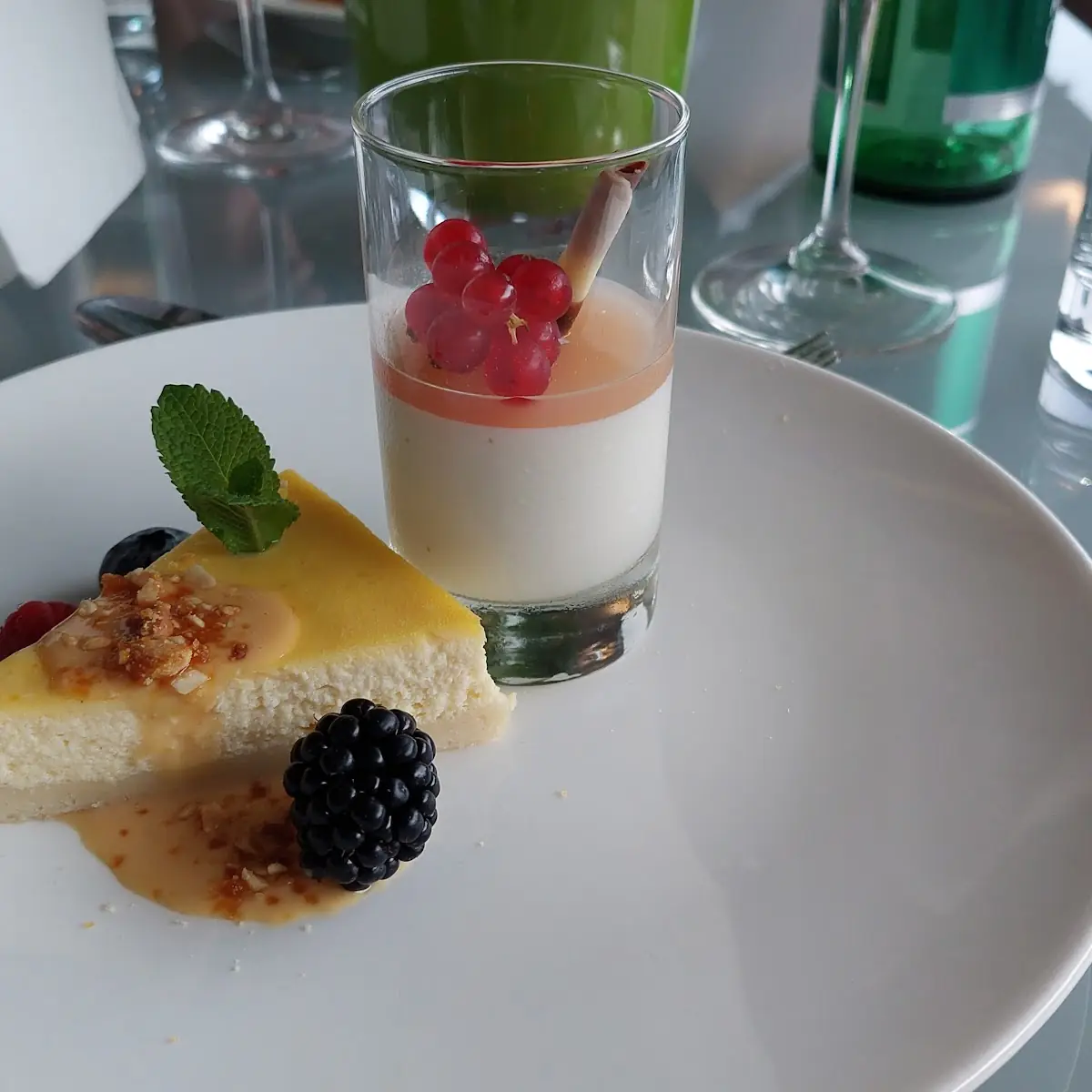 Festspielmenü Madame Butterfly Dessert Amerikan Cheesecake I Litschimousse Erdnusskaramell