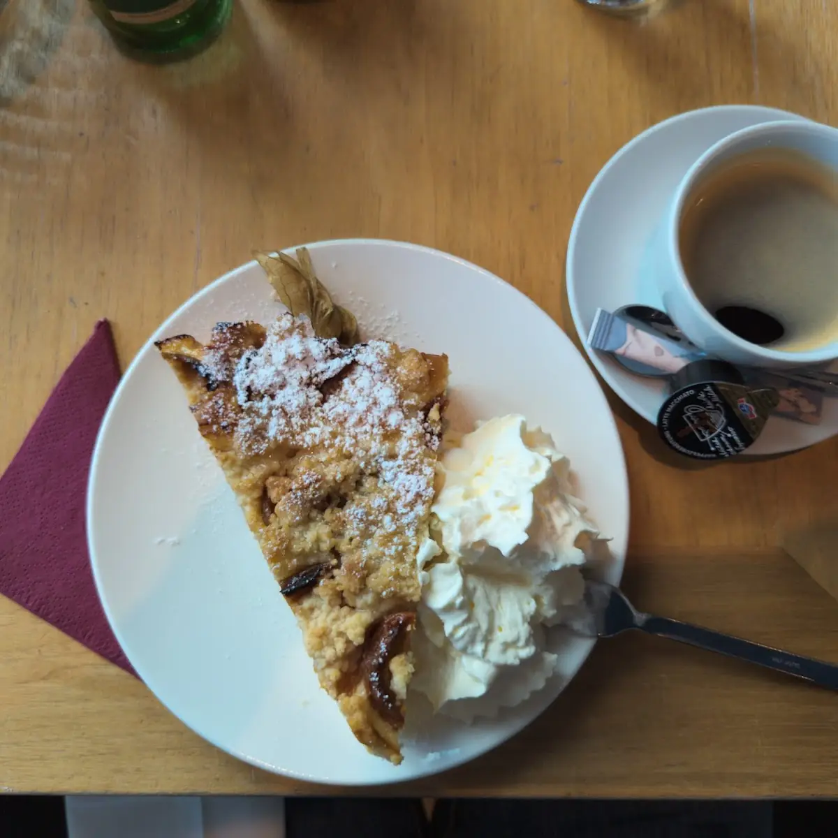 Marillenkuchen Mit Sahne