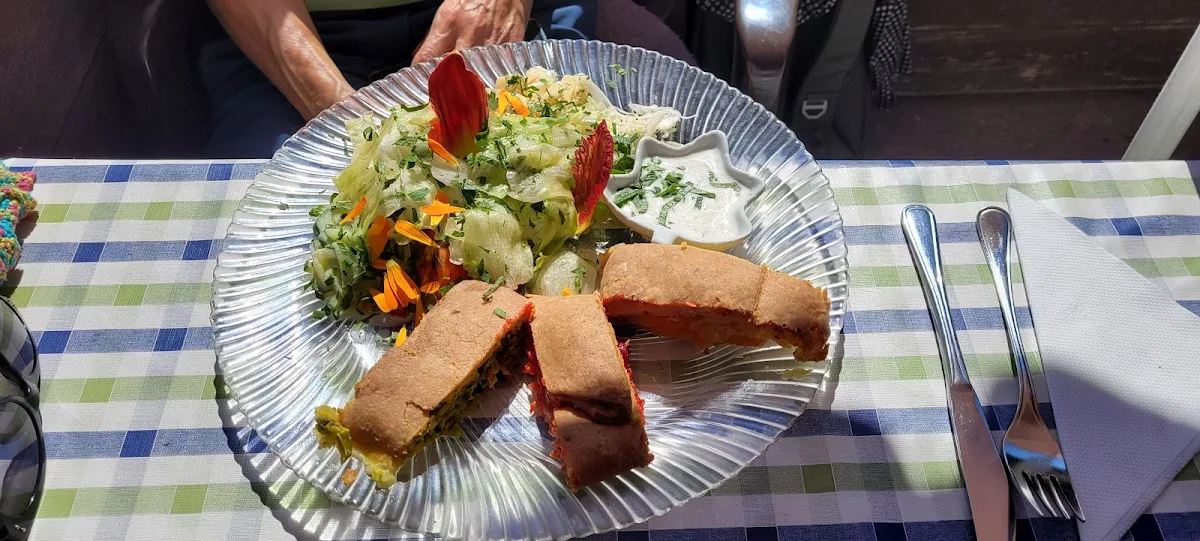 3 Vegetarische Strudelvariationen An Salaten Alles Frisch Und Köstlich