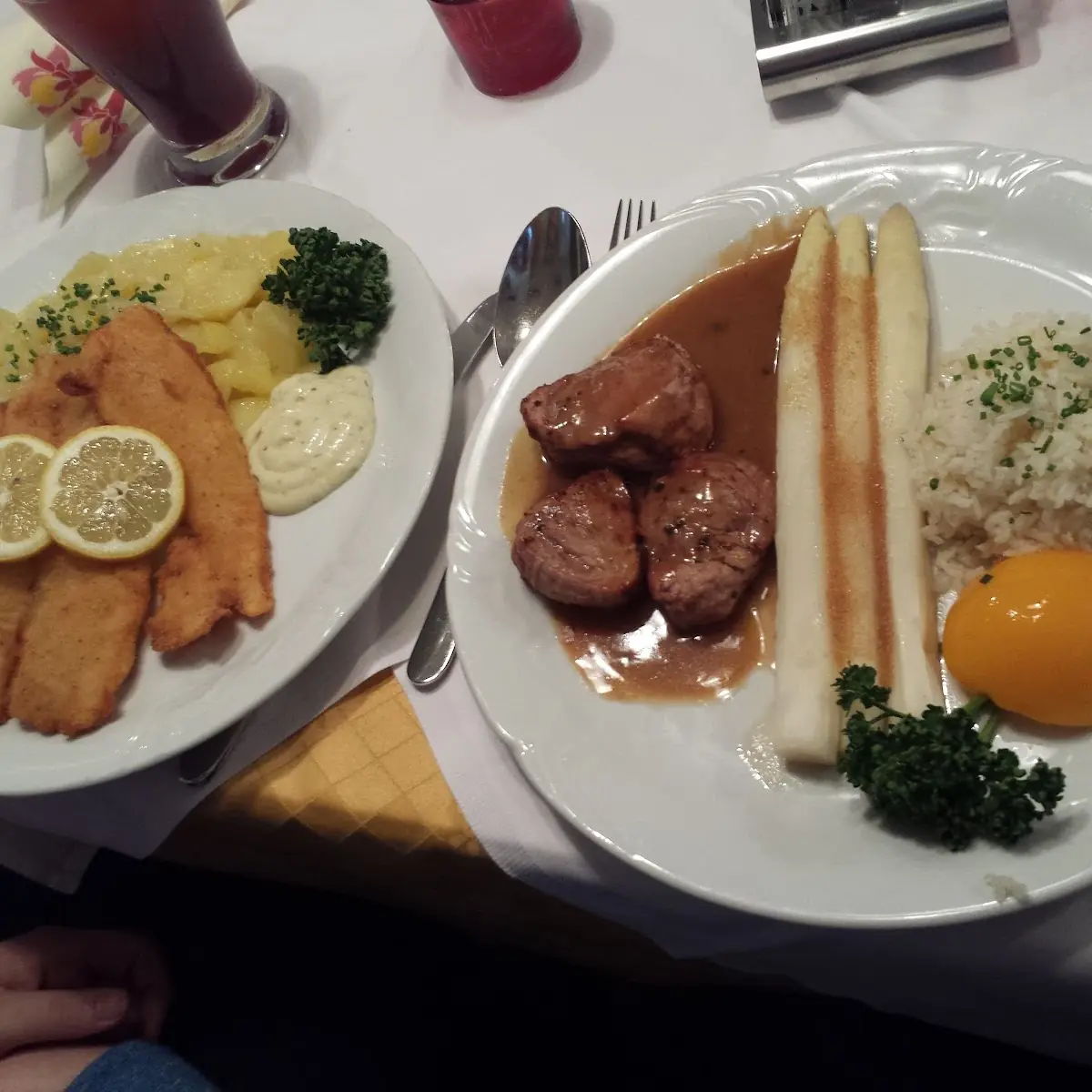 Micky Maus Teller - Kleines Wiener Schnitzel Mit Pommes Frites