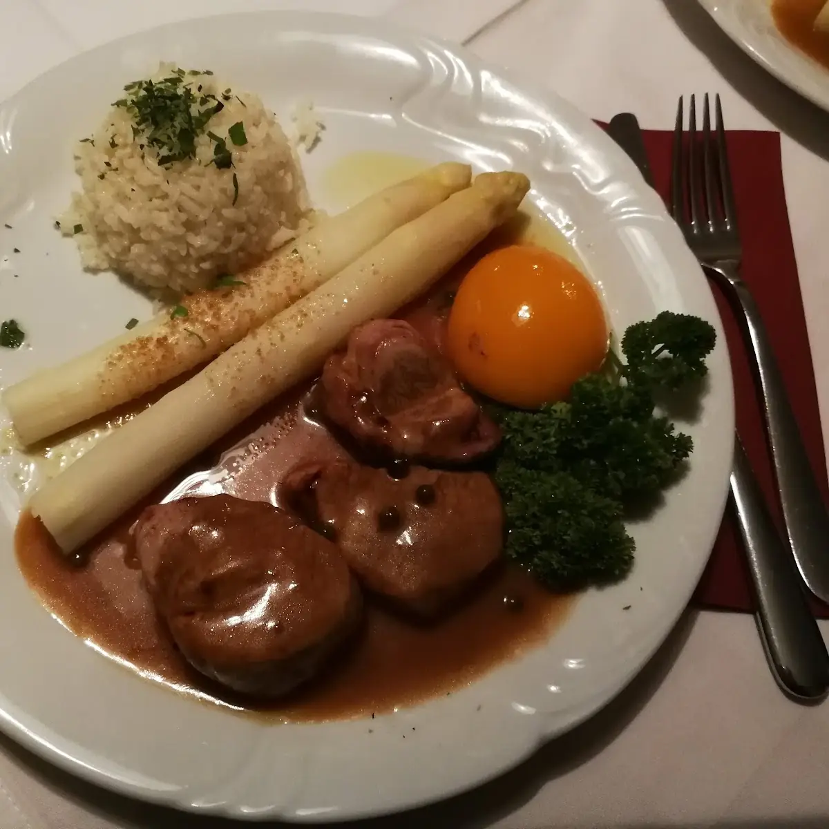 Schweinemedaillons Mit Spargel