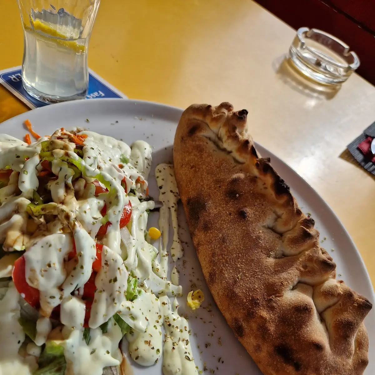 Pizzastangerl Vegetarisch Mit Käse Champignon Füllung