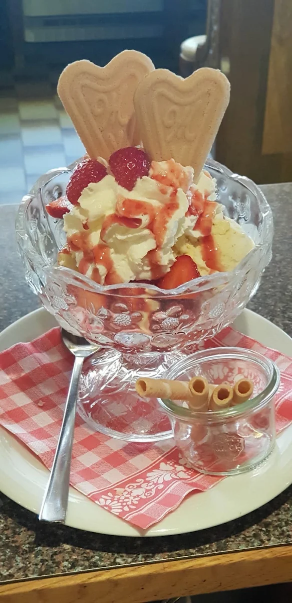 Erdbeerbecher