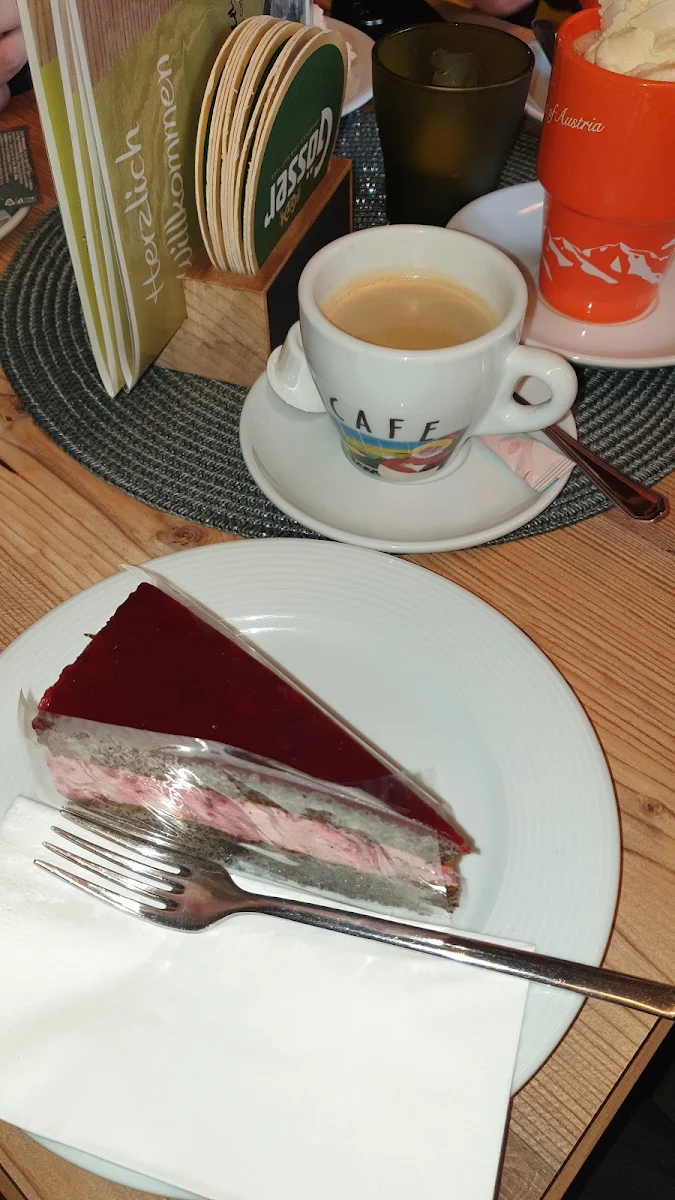 Mohn-himbeertorte