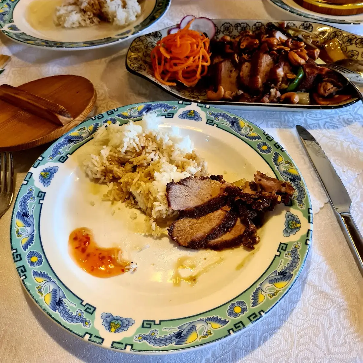 Knusprige Ente Mit Cashew Nüssen Und Gemüse