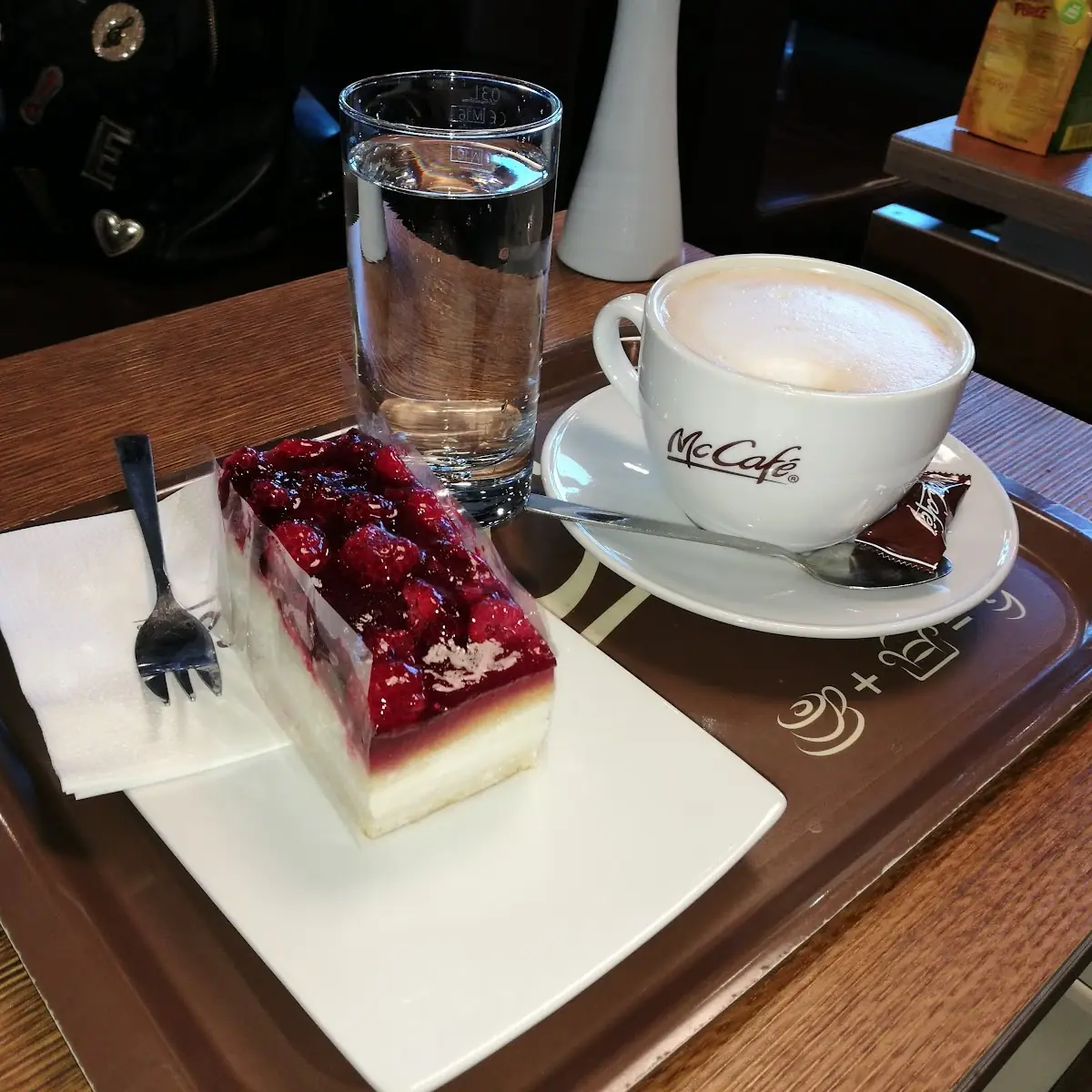 Cappuccino Wasser Still