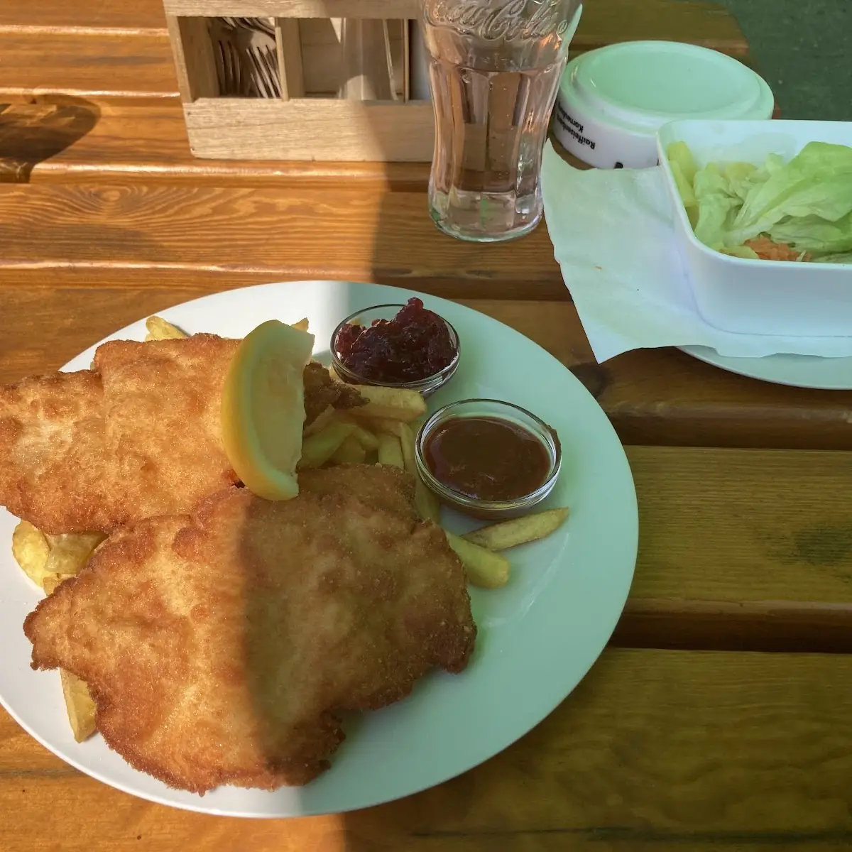Hühnerschnitzel Mit Pommes