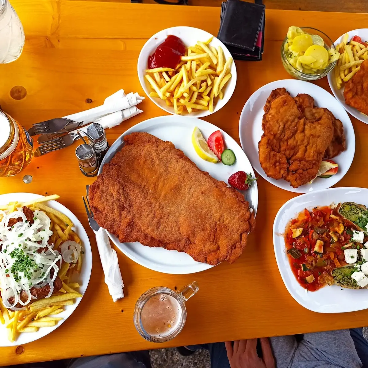 Wiener Schnitzel Mit Pommes Oder Salat