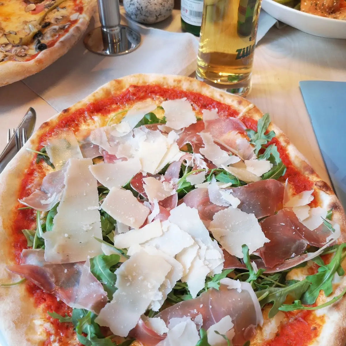 Pizza Crudo