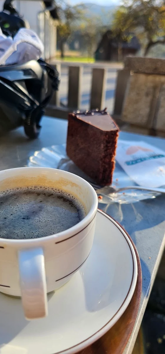 Sachertorte Mit Kaffee