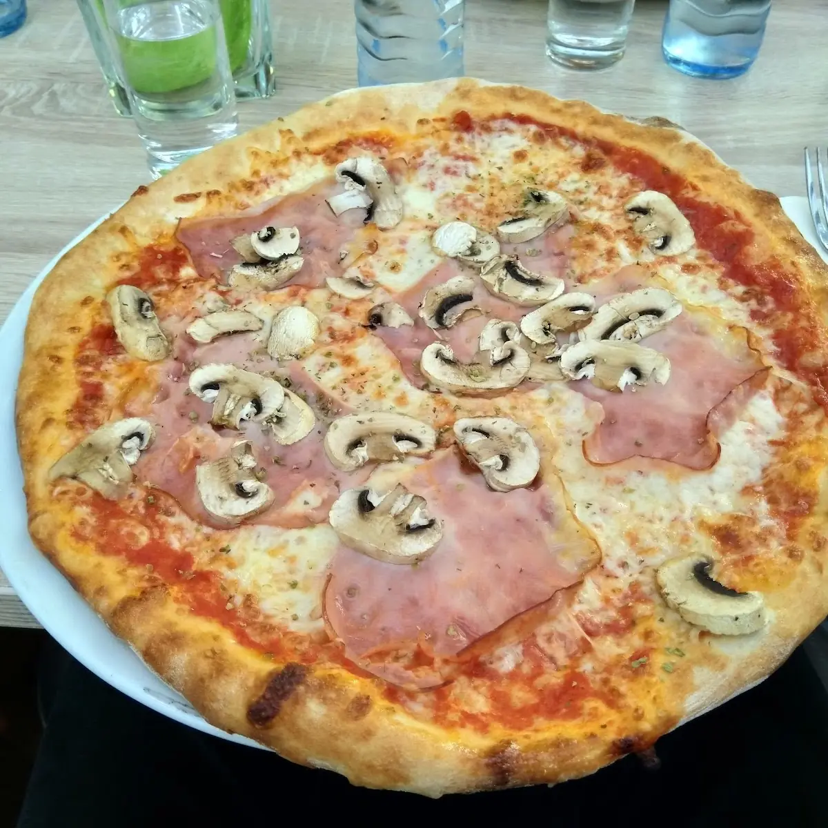 Capricciosa Ohne Artischocken