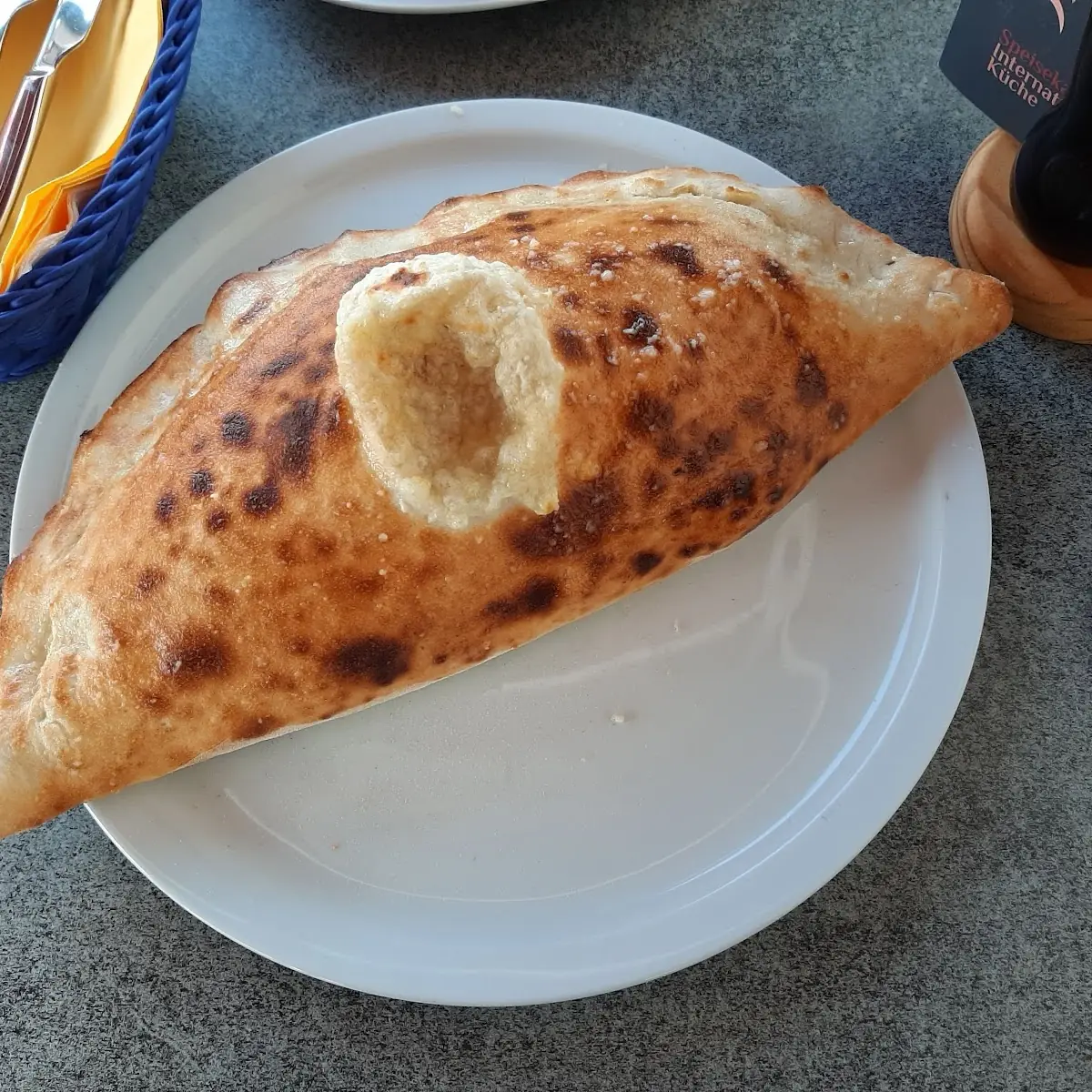 Pizza Calzone