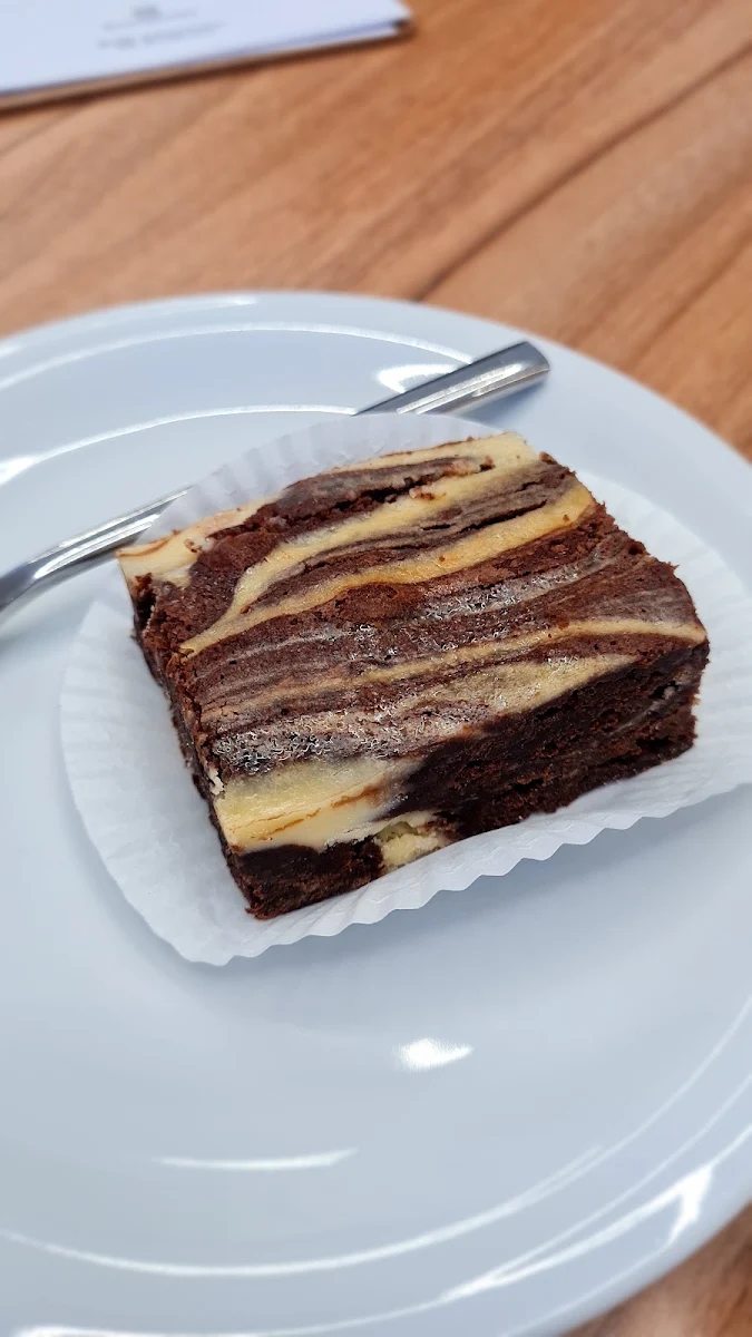 Cheesecake Brownie