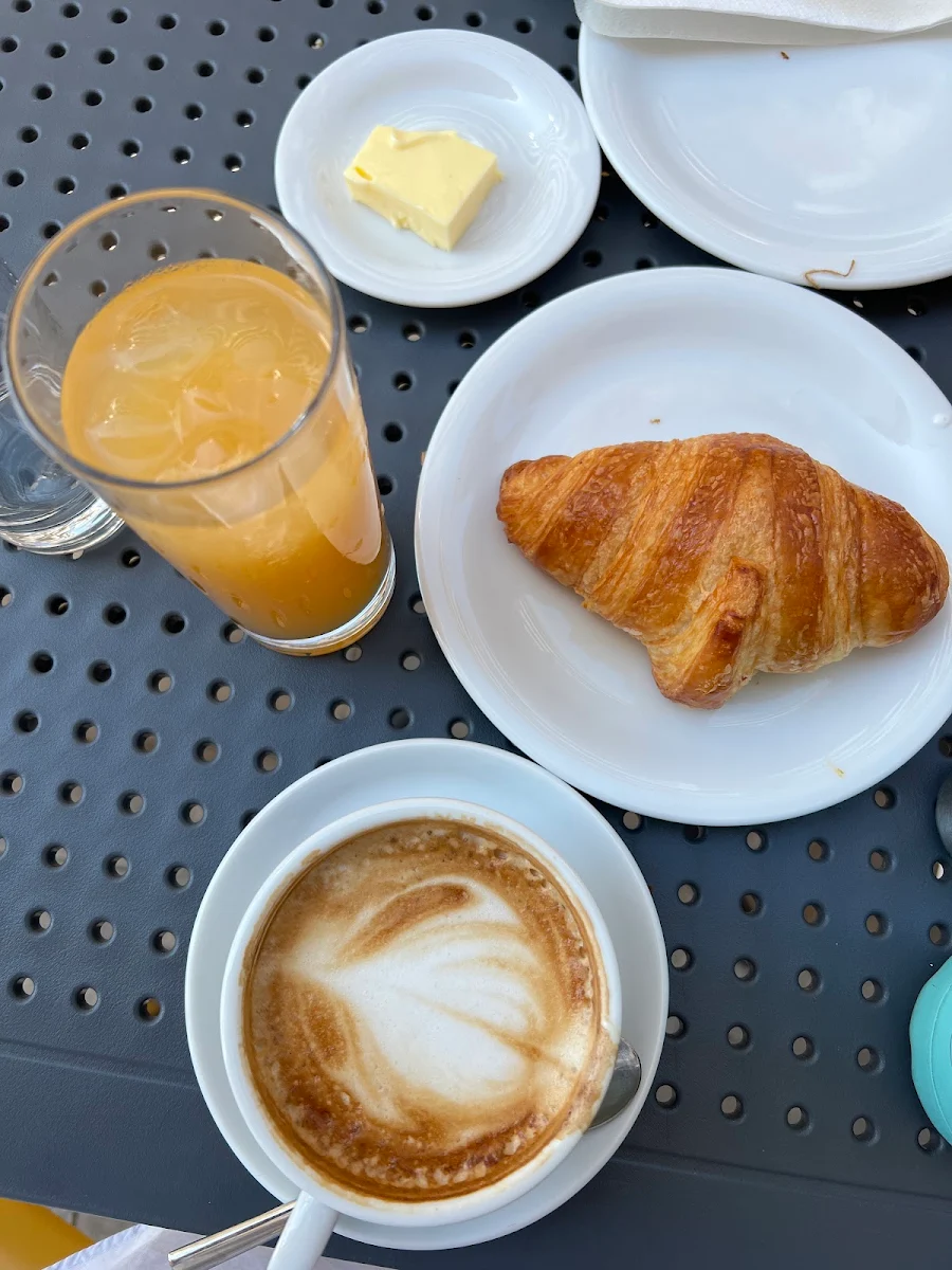 Croissant Mit Aprikosen Marmelade