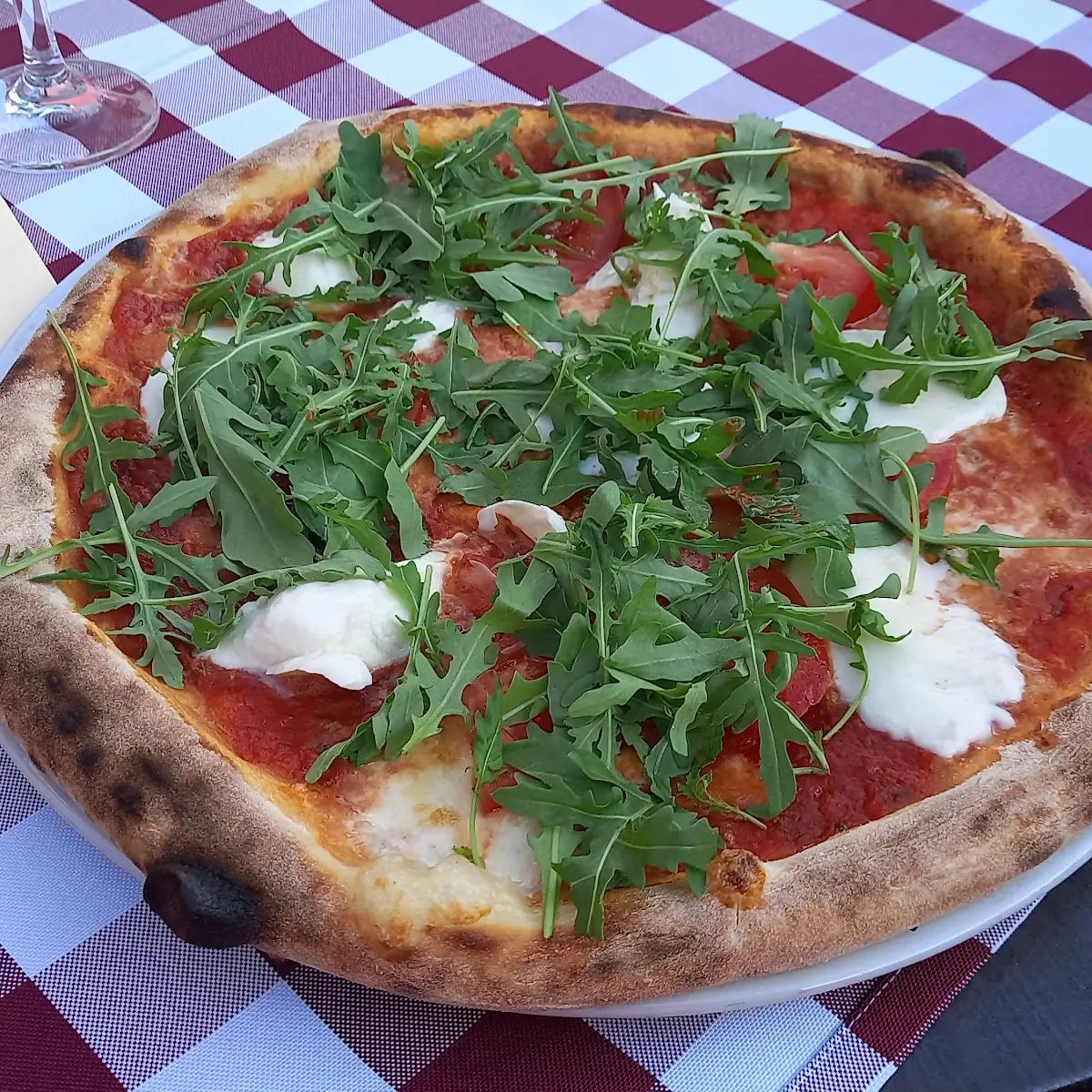 Pizza Mit Lachs Und Rucola