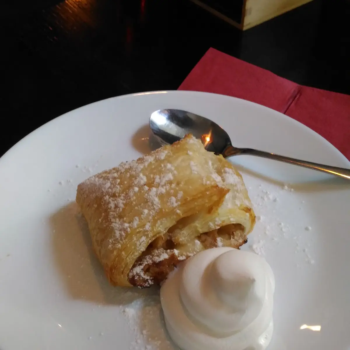 Apfelstrudel Mit Vanillesauce