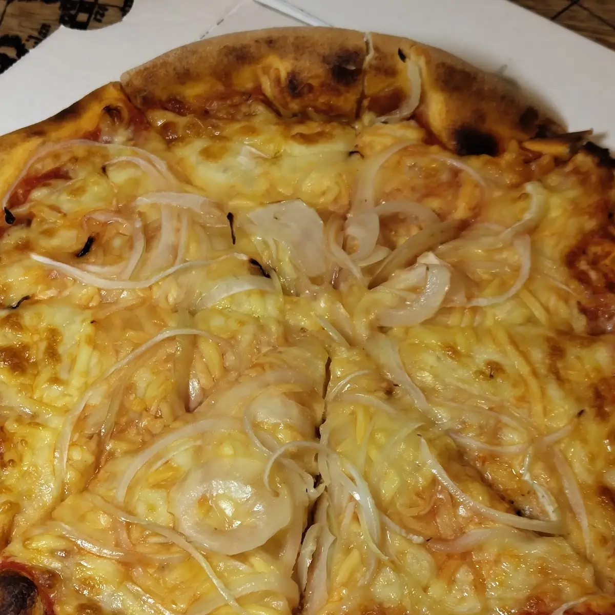 Mini Pizza Margherita Mit Zwiebeln