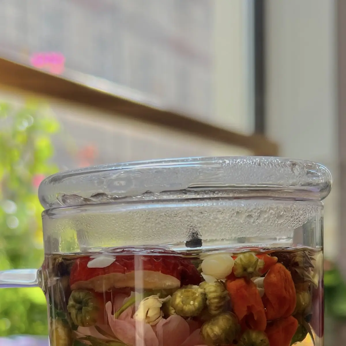 Rose Jasmin Kamillen Blüten Goji Rote Datteln Tee