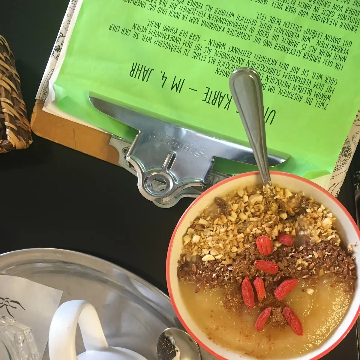 Porridge Mit Apfel Und Goji Beeren