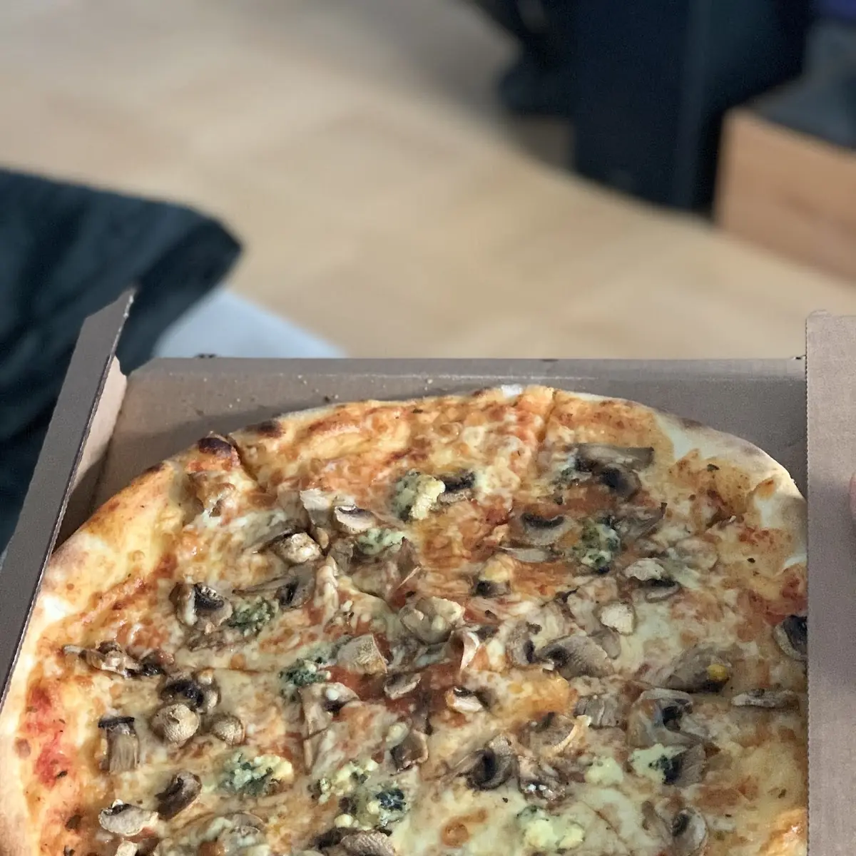 Pizza Funghi Regular