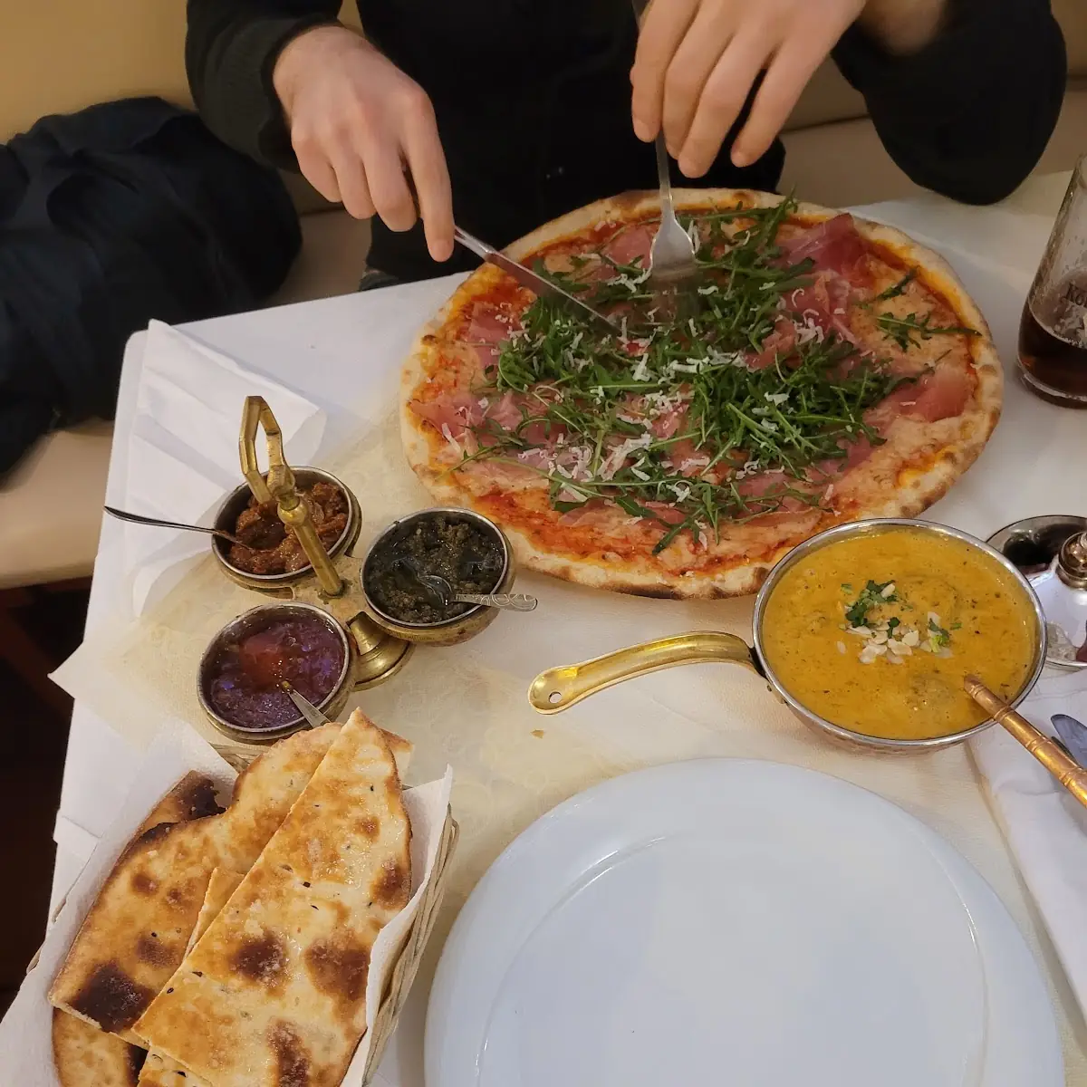 Pizza Prosciutto Malai Kofta Garlic Naan