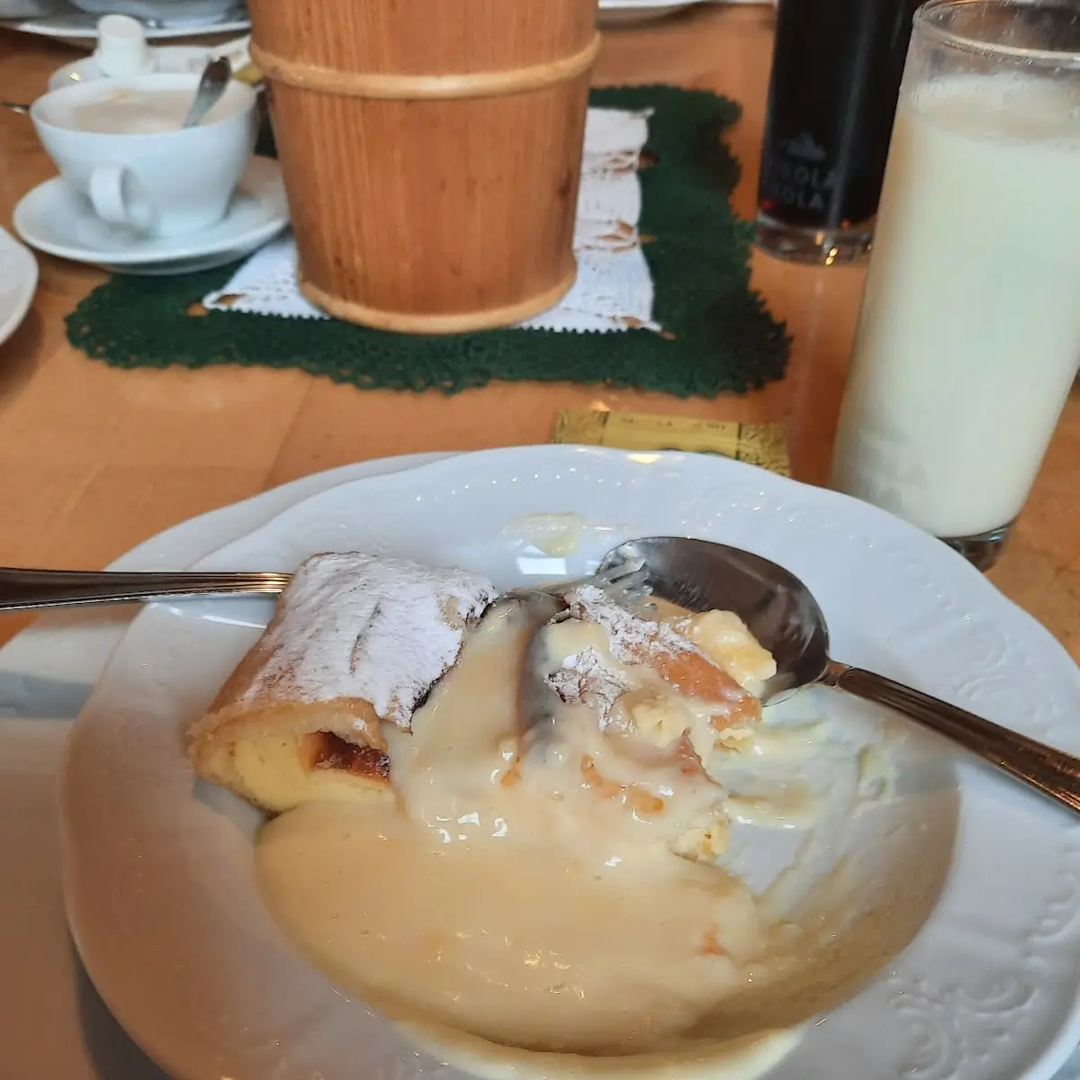 Topfenstrudel Mit Vaniliesosse