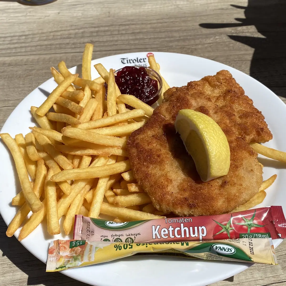Wiener Schnitzel Vom Schwein Petersilkartoffeln