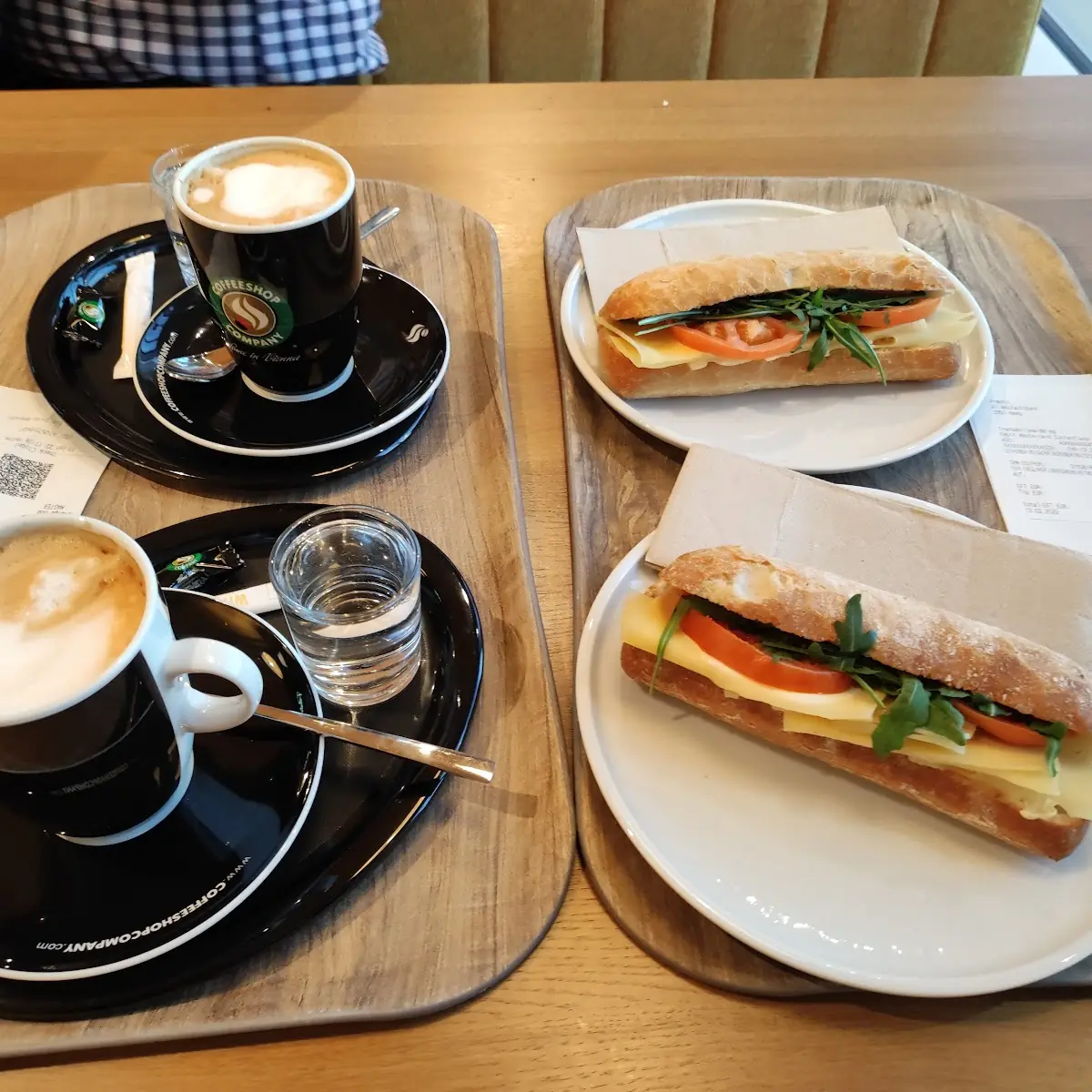 Ciabatta Mit Rucola Und Käse